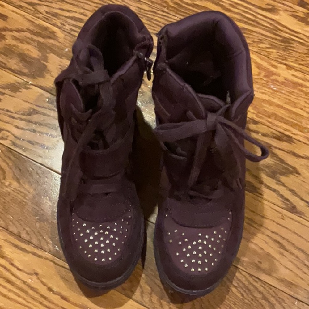 Cherokee platform wedge tennis shoe